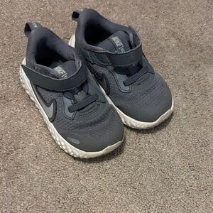 Nike Kids Dark Gray Sneakers